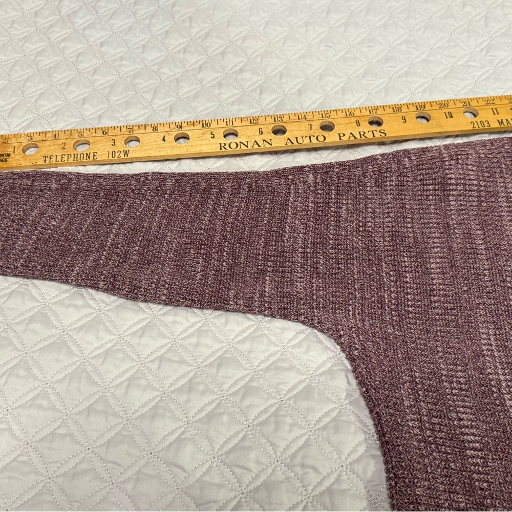 Elegant Mauve Knit Sweater - Size Large Petite - Picture 6 of 9